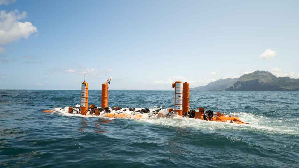 Un momento de la prueba de la tecnología de Arrecife Energy Systems en el mar Cantábrico.