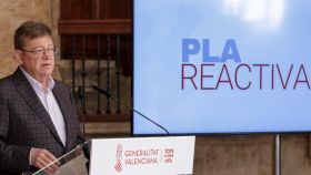 Ximo Puig anuncia las medidas de la Generalitat para rebajar en la Comunidad Valenciana un 10 % las tasas y precios públicos.
