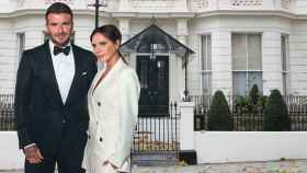 David y Victoria Beckham, en la fachada de su gran casa en Londres | Fotomontaje de Jaleos