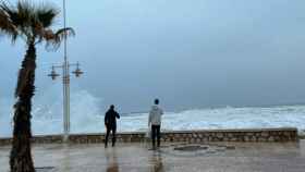 El temporal arrasa a pie de playa en Málaga