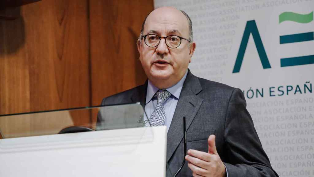 José María Roldán durante su última intervención como presidente de la AEB.