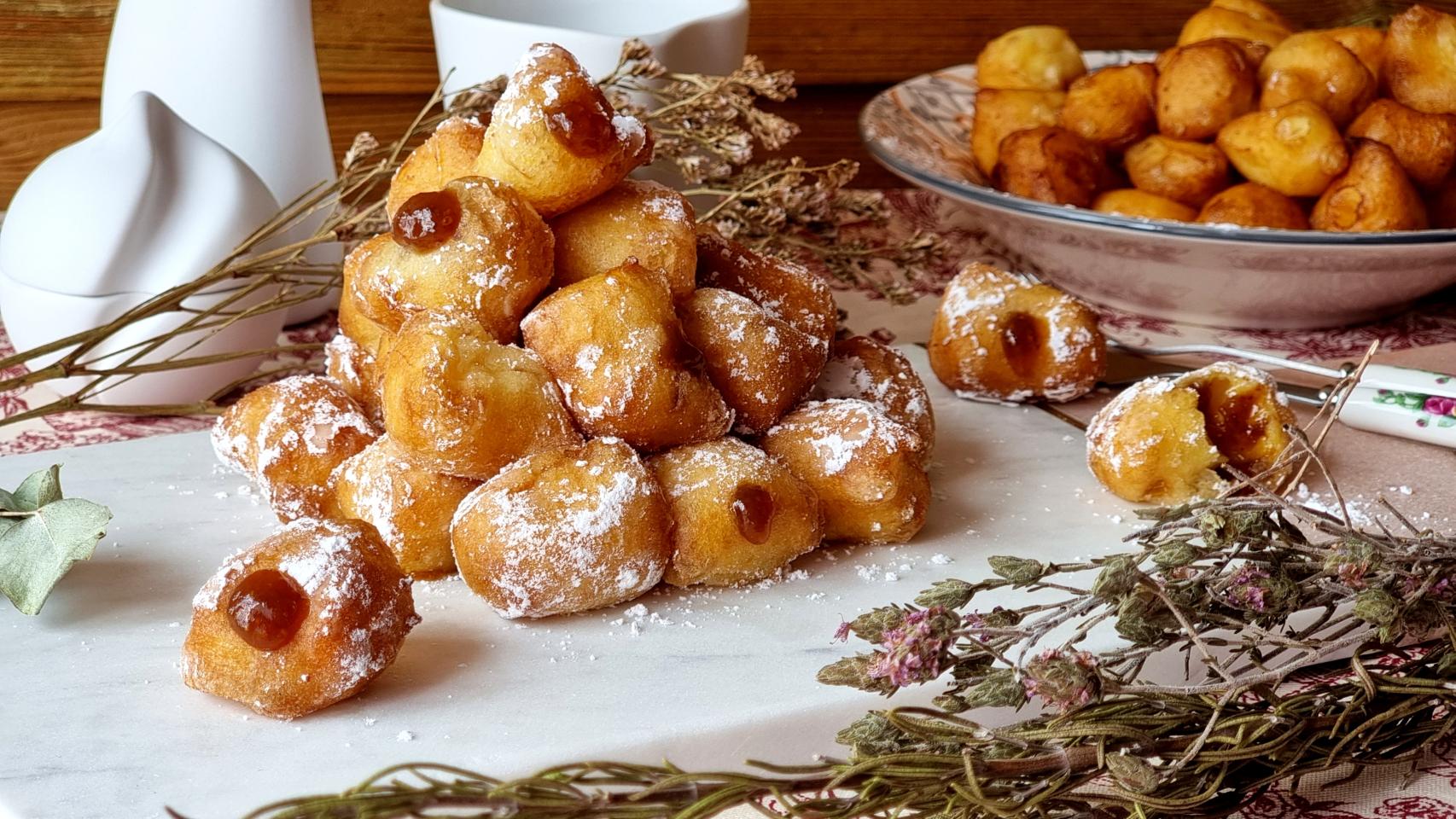 Receta de buñuelos de naranja rellenos, un postre para Semana Santa