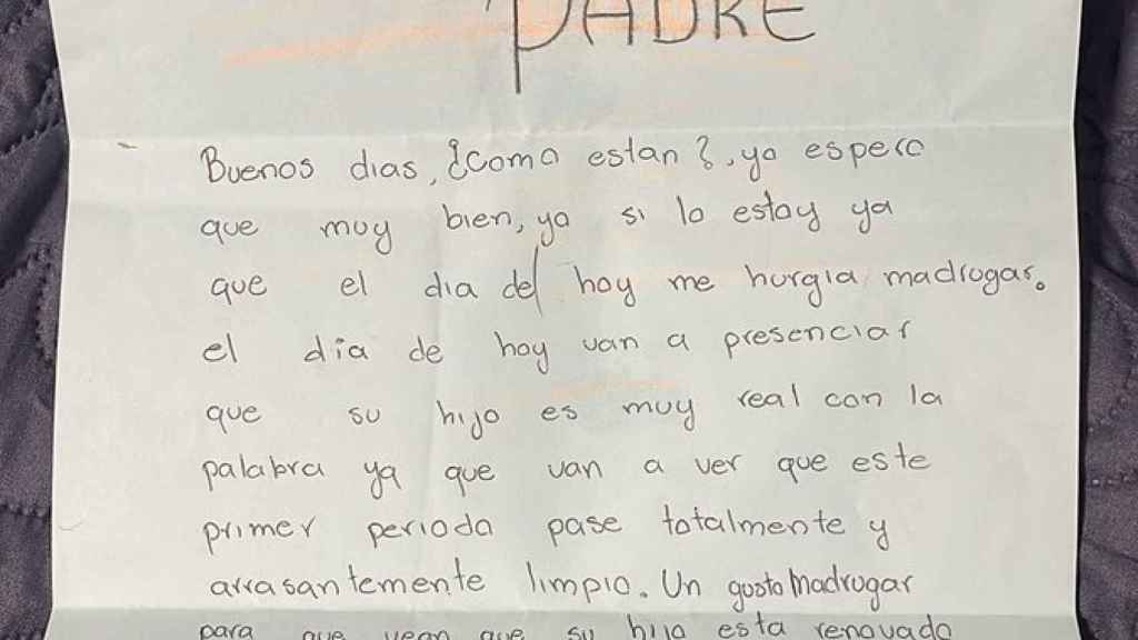 La emotiva carta de un niño a sus padres por sus notas: 