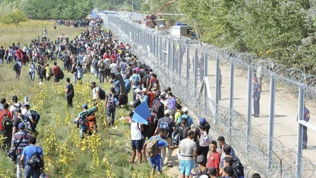 La valla que construyó Hungría en la frontera con Serbia para evitar la entrada de refugiados.