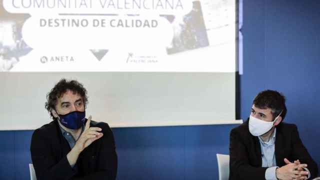 El secretario autonómico de Turismo, Francesc Colomer, en un acto en Valencia este jueves.