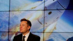 Elon Musk durante una rueda de prensa en el Centro Espacial Kennedy en Cabo Cañaveral en enero de 2020.