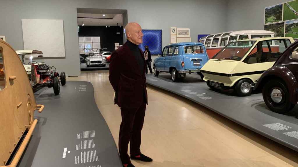 Norman Foster en la inauguración de su exposición Motion Autos Art Architecture.