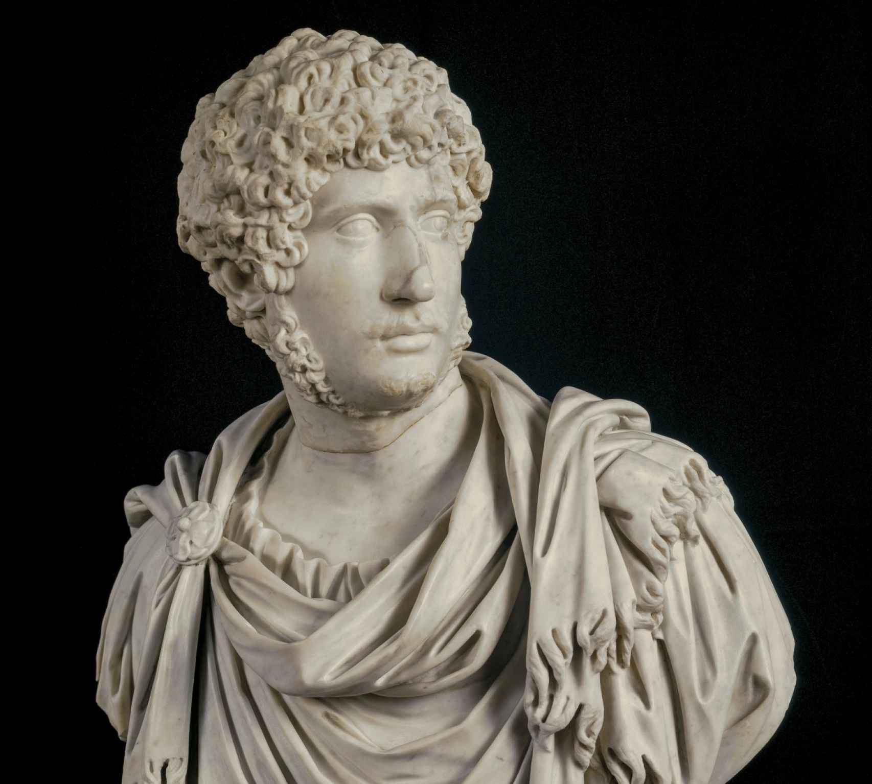 Busto de Adriano heroizado. Hacia 136.