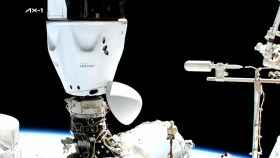 Crew Dragon acoplada a la ISS