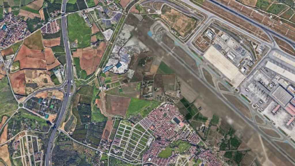 Vista aérea de los terrenos sobre los que se plantea este nuevo parque empresarial en Málaga.