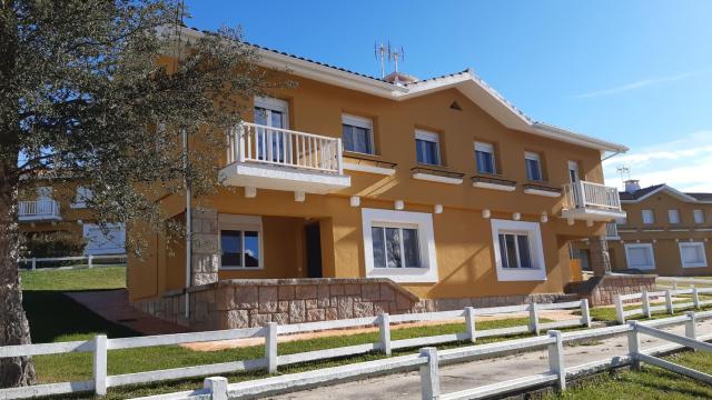 Poblado de Iberdrola en Muelas del Pan