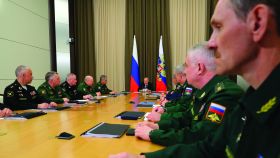 Vladimir Putin reunido con los oficiales del Ministerio de Defensa. Foto: Kremlin