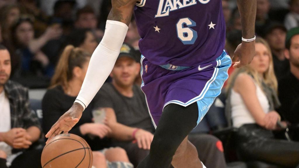 LeBron James, en un partido de Los Angeles Lakers en la temporada 2021/2022