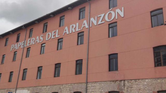 Fachada de la fábrica Papeleras del Arlanzón (Burgos)