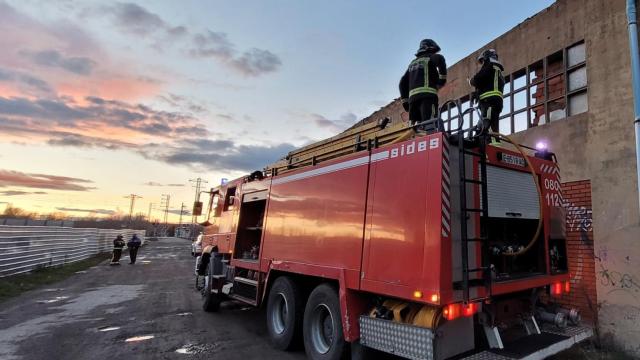 Bomberos sofocan el incendio