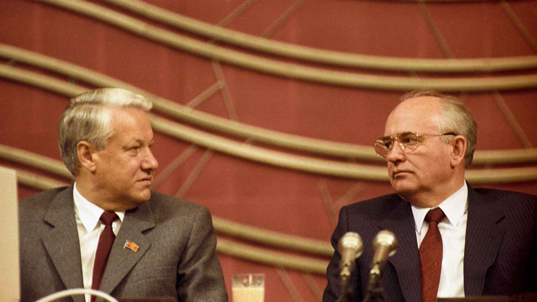Boris Yeltsin y Mijail Gorbachov