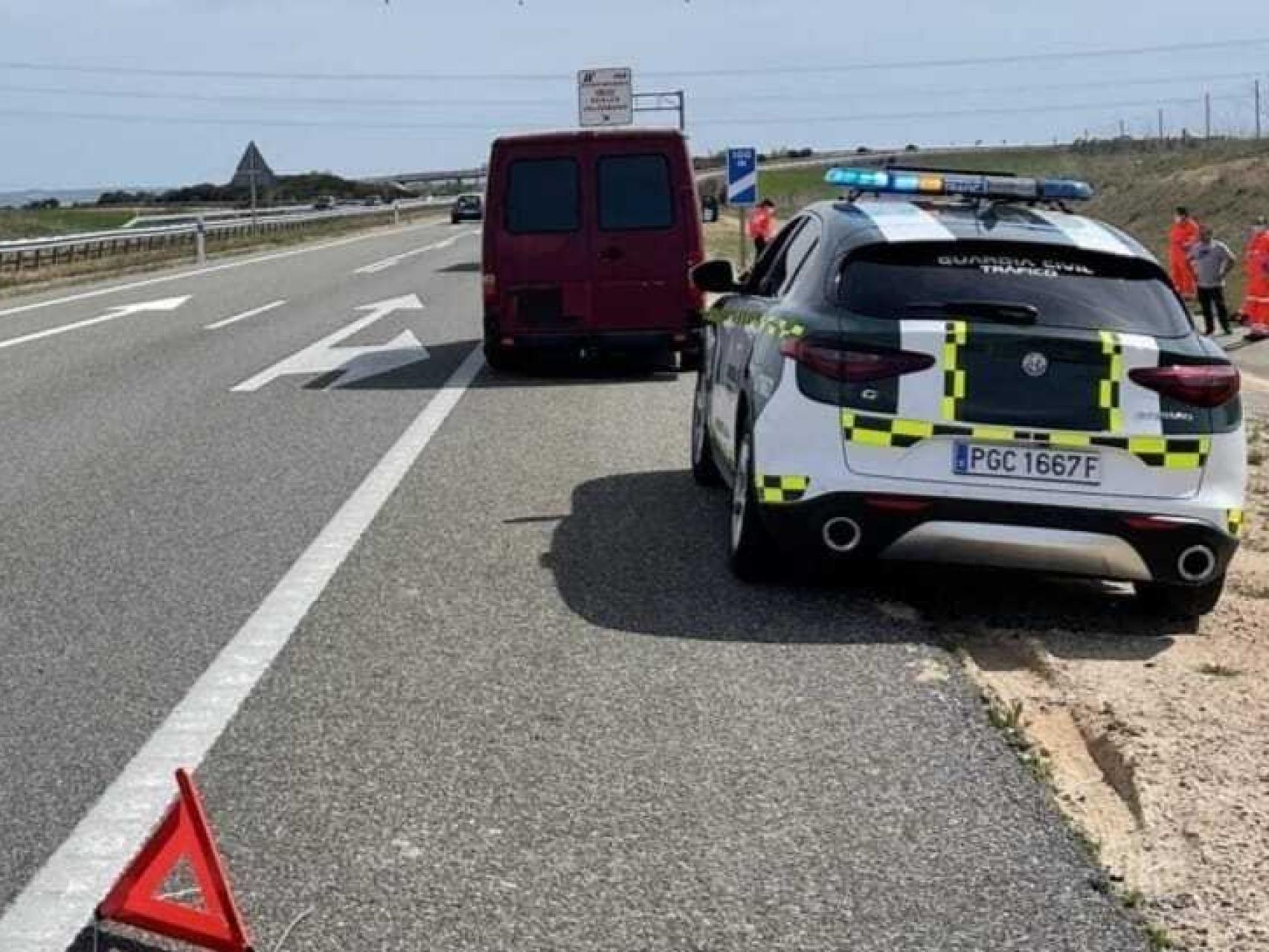 Muere arrollado por un camión cuando arreglaba un pinchazo en la A-66 en la provincia de Zamora.