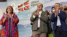 El presidente del PNV, Andoni Ortuzar, y el lehendakari Iñigo Urkullu, este domingo en la celebración del Aberri Eguna en la Plaza Nueva de Bilbao.