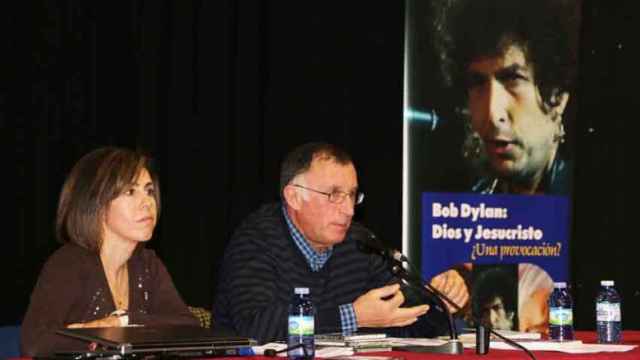 Javier Ledesma, en la presentación de su libro Bod Dylan en 2015 en Miguelturra (Ciudad Real).