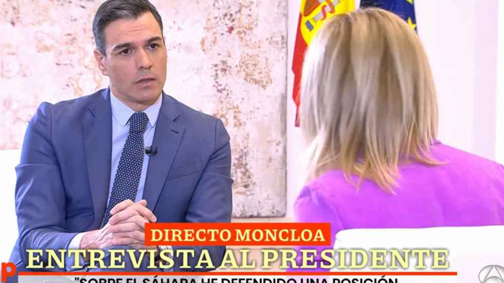 El presidente del Gobierno, Pedro Sánchez, entrevistado por Antena 3 en Moncloa.