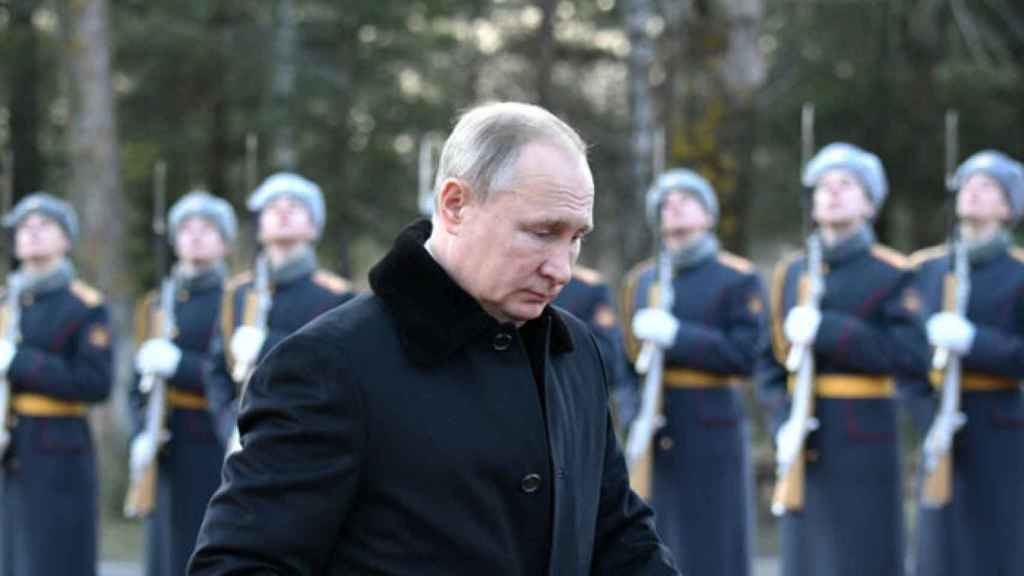 Putin junto al ejército ruso.