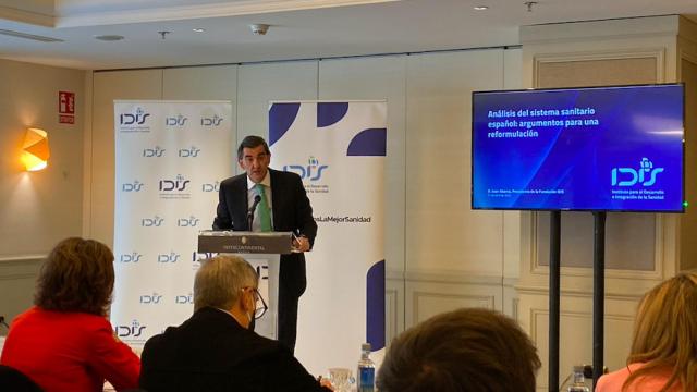 Juan Abarca, presidente del IDIS, durante la presentación del informe 'Sanidad Privada aportando valor'.