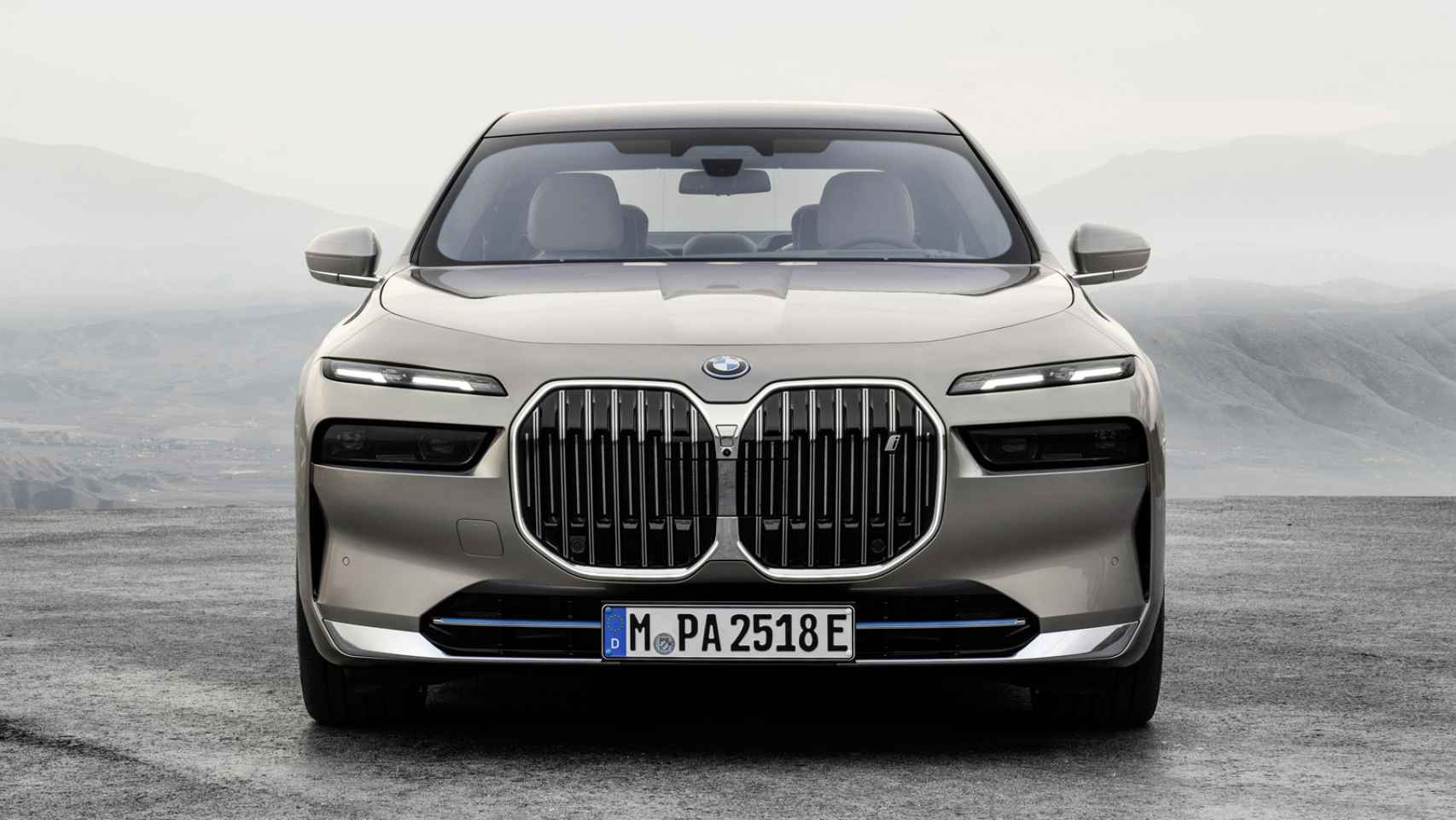 Atención casas reales, presidentes de gobierno y directivos: BMW ya tiene su limusina eléctrica