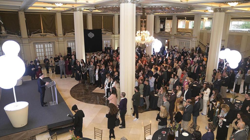 Vista general de los asistentes al acto de celebración del tercer aniversario de Quincemil.