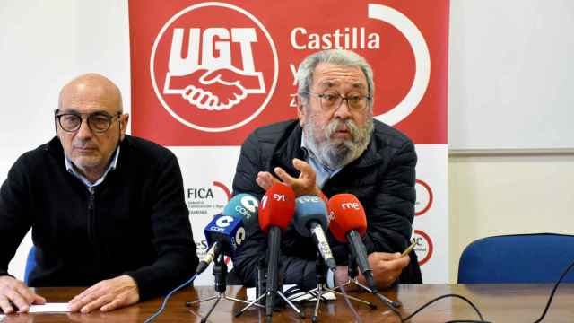 El ex secretario general de UGT Cándido Méndez en la rueda de prensa previa al encuentro con jubilados en Zamora