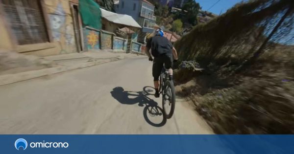 El impresionante vídeo de un ciclista descendiendo por de Valparaíso grabado por un dron