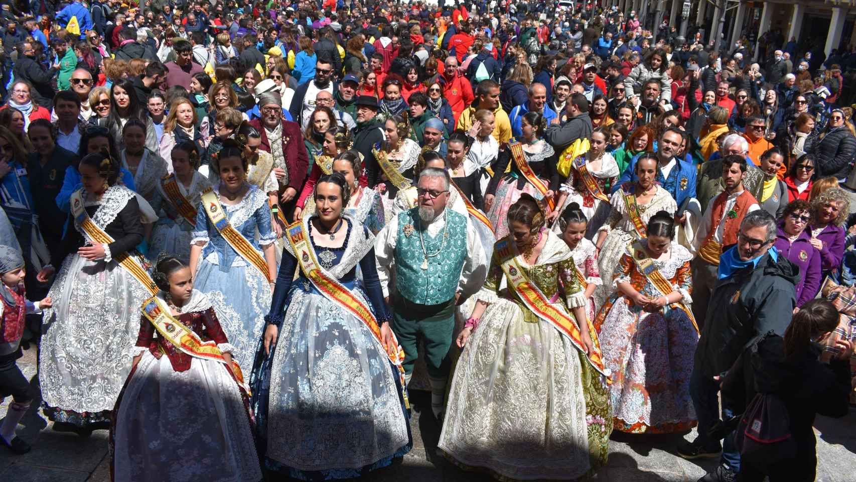 Ciudad Real se empapa del espíritu de las Fallas con más de 2.000 valencianos en sus calles