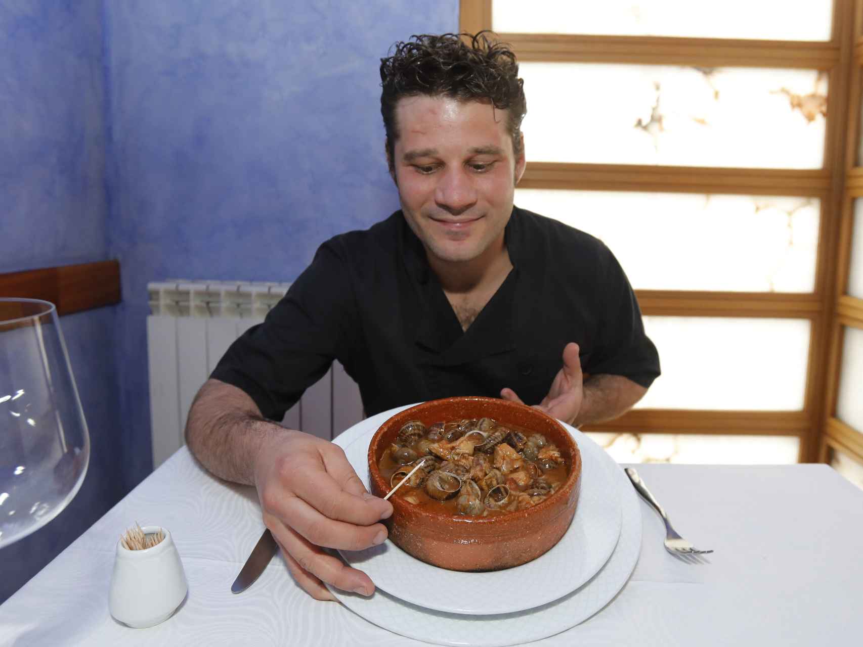 El jefe de cocina del restaurante El Brezo, Javier Bartolomé
