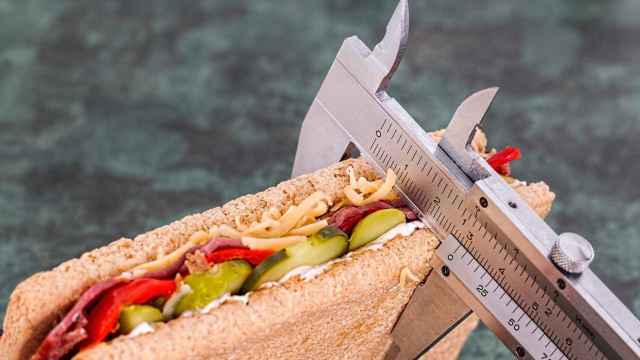 Cardio o pesas: éste es el ejercicio más eficaz para quemar grasa según una  experta en nutrición