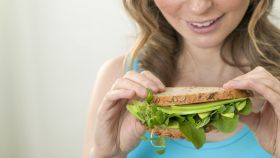 La dieta vegana puede provocar carencias de hierro.
