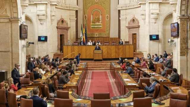 Imagen de archivo de una sesión plenaria en el Parlamento andaluz.