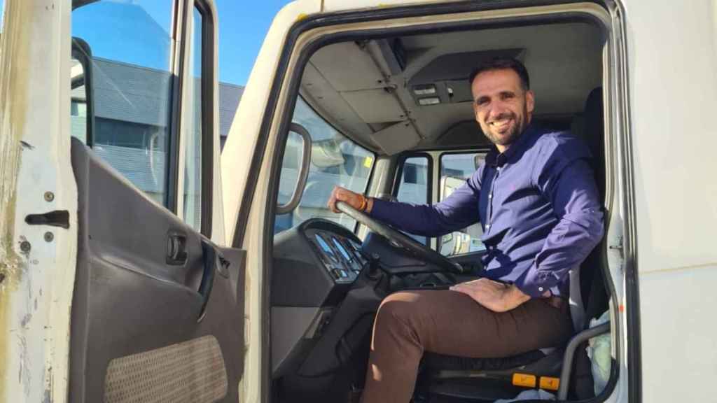 El viaje al éxito de Rafa: de conducir un camión a facturar 11 millones de euros con CEMA Baterías