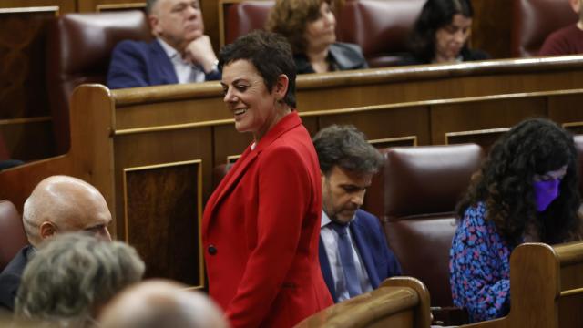 La portavoz de Bildu, Mertxe Aizpuru, este jueves durante el Pleno celebrado en el Congreso de los Diputados.