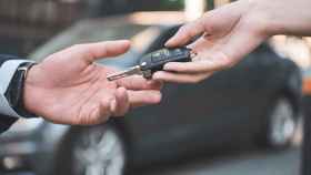 La venta de coches nuevos es la primera fuente de ingresos de un concesionario.