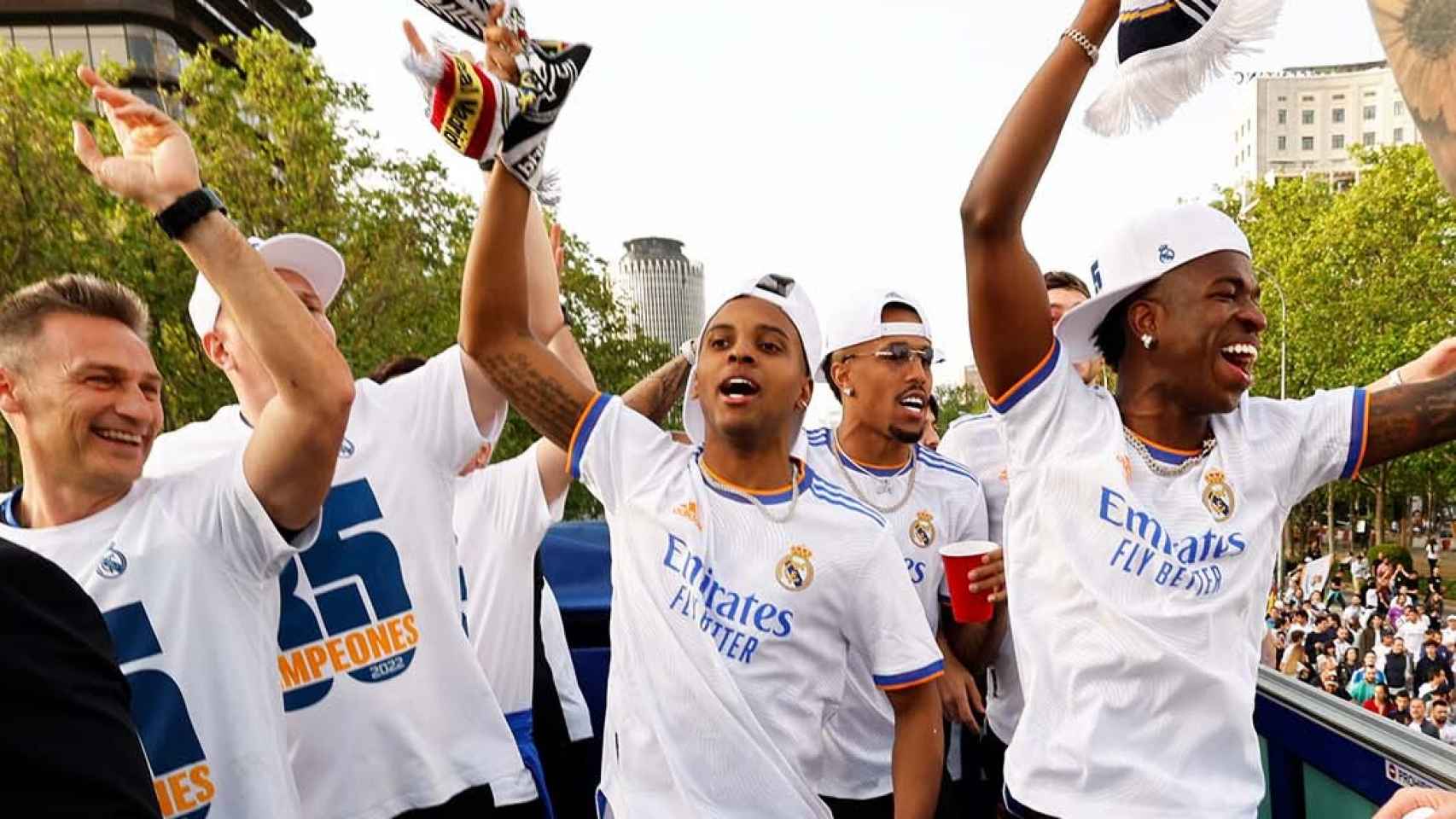 La celebración de La Liga 35 del Real Madrid en Cibeles: del estreno de  Marcelo a la locura del madridismo