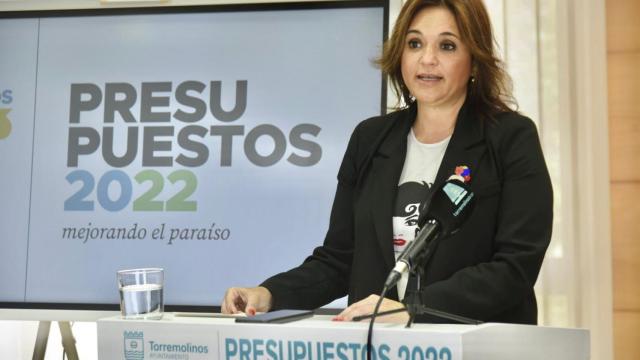 La alcaldesa de Torremolinos, Margarita del Cid, presenta los presupuestos.