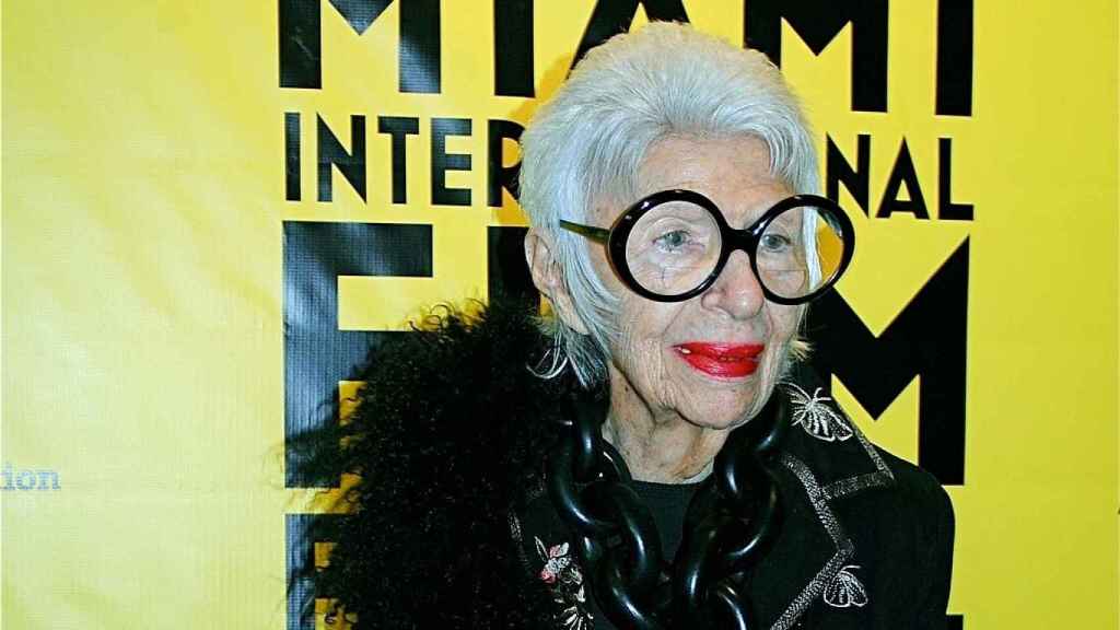 Iris Apfel en el MIFF (Miami International Film Festival), en el estreno de Iris, un documental sobre su vida.