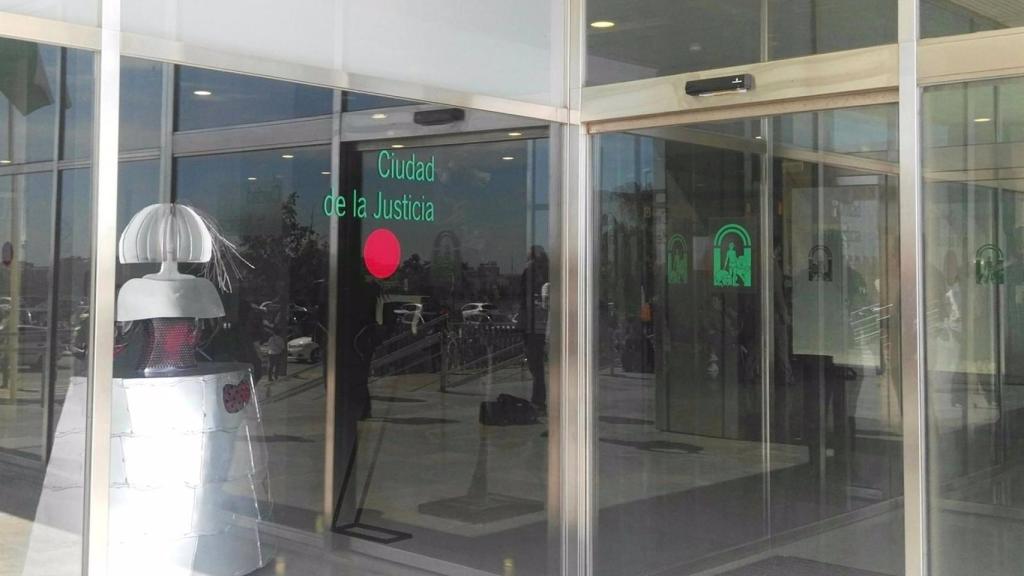 Fachada Ciudad de la Justicia.