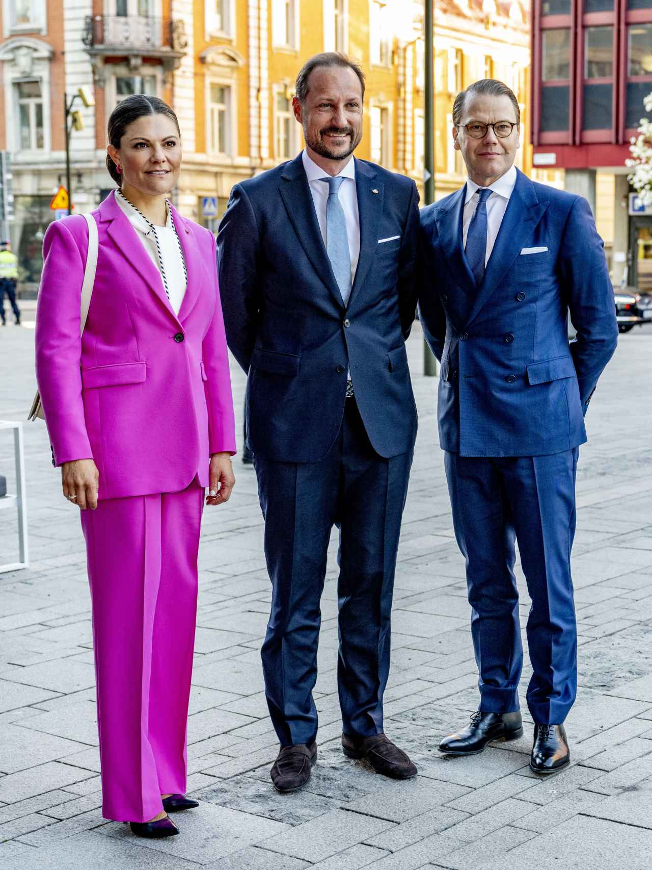 Victoria Federica, su esposo Daniel Westlin y el príncipe Haakon de Noruega.