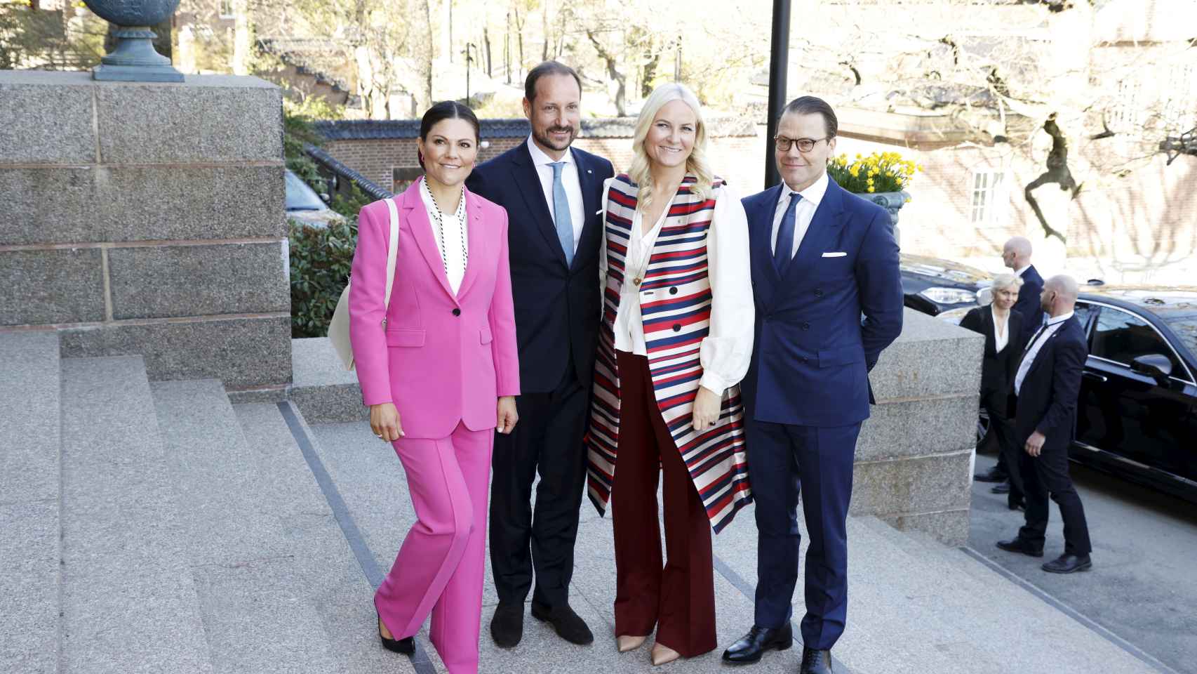 Victoria de Suecia, Haakon y Mette-Marit de Noruega y Daniel Westling.