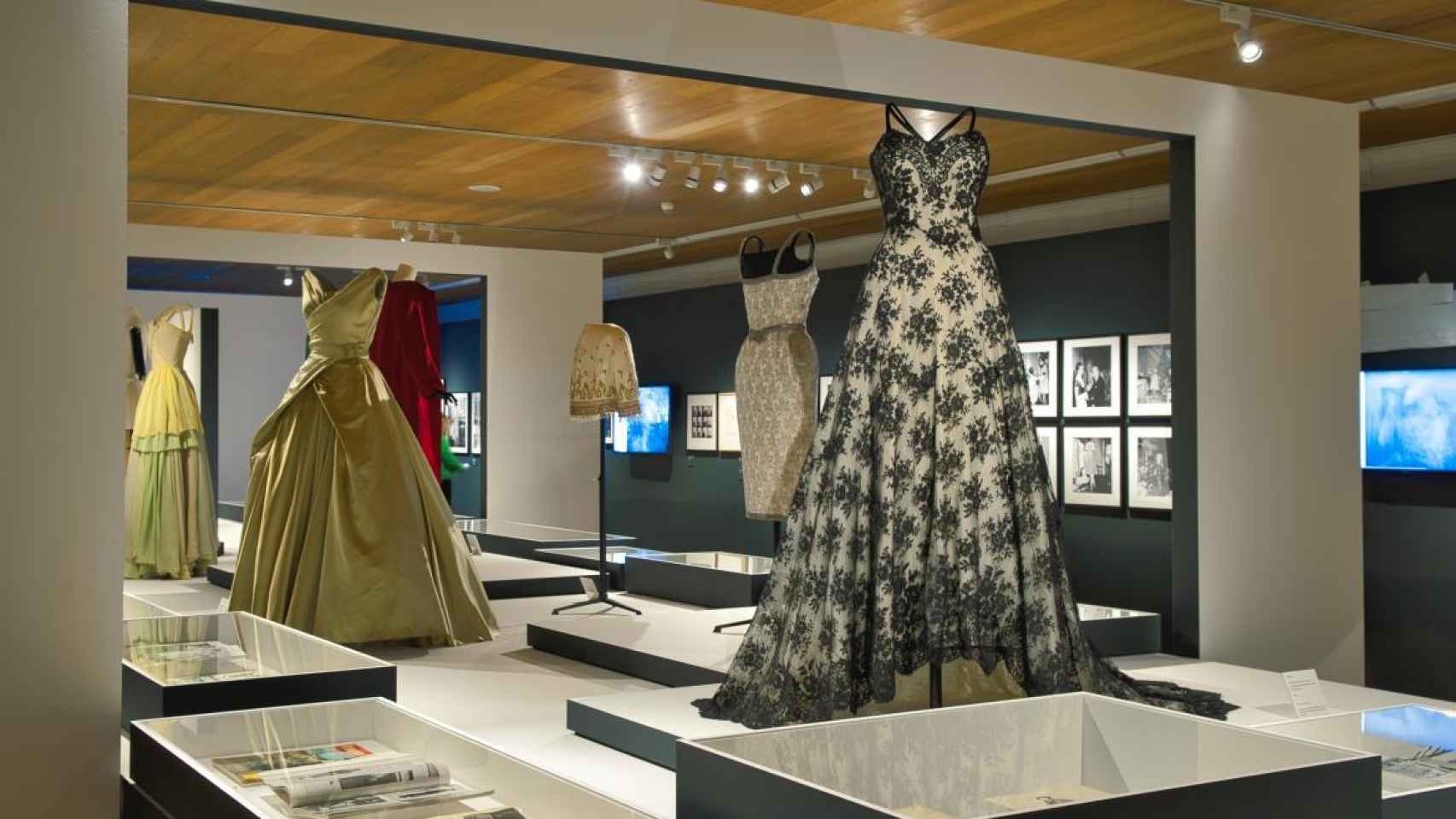 Exposición Moda 1940-1970