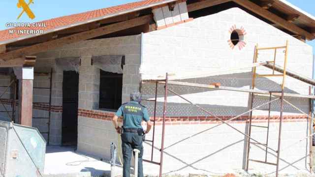 Investigan a cinco personas por construir viviendas en terreno rural no urbanizable de Segovia