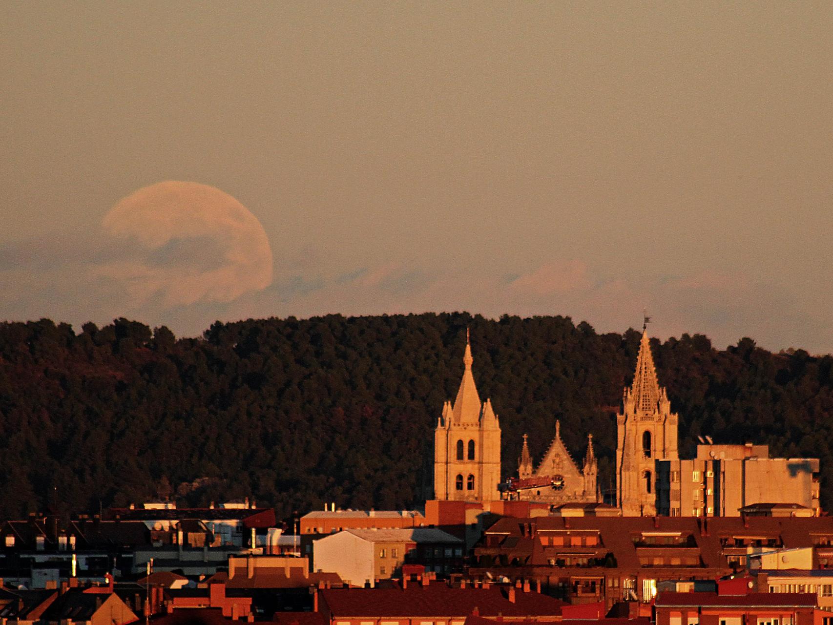 Vista panorámica de la ciudad de León.