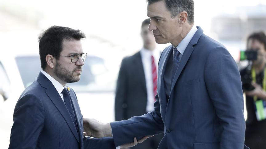 El presidente de la Generalitat, Pere Aragonès, y el del Gobierno, Pedro Sánchez, este viernes en Barcelona.