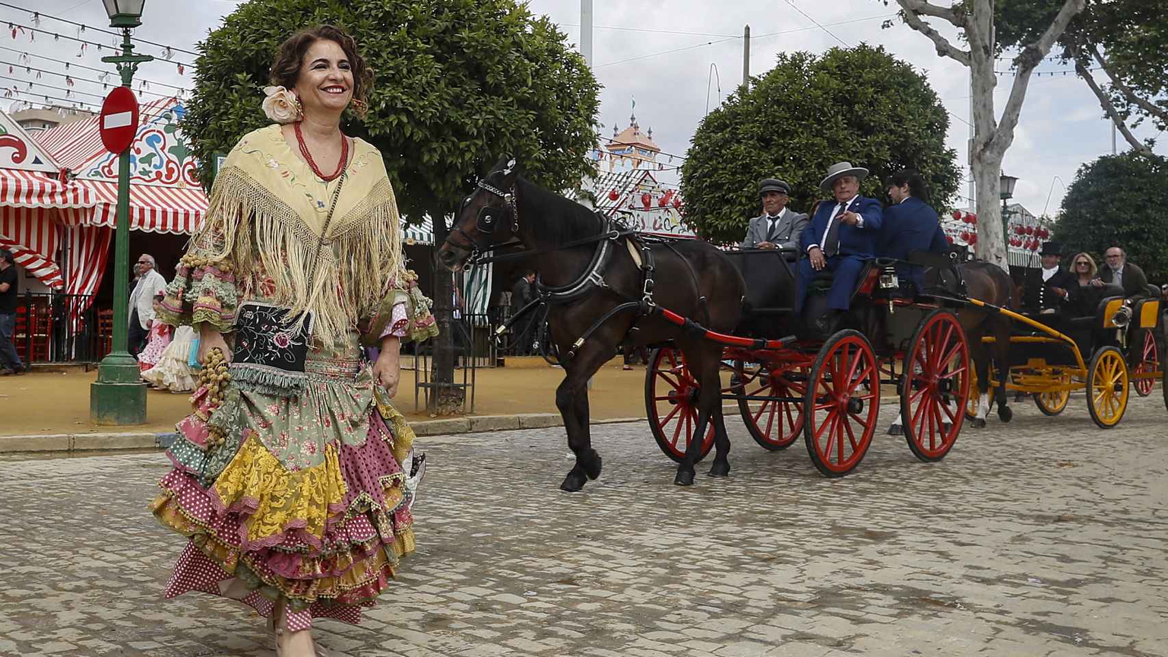 La ministra de Hacienda, María Jesús Montero, en la Feria de Abril.