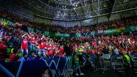 La afición del Baxi Manresa en la Final Four de la Basketball Champions League de Bilbao 2022
